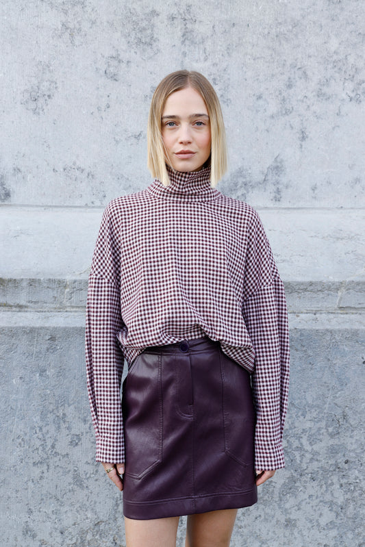 PLUM / 34
